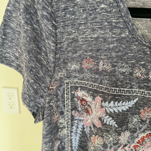 Style & Co. retails $30. - Picture 4 of 11